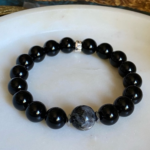 Black tourmaline and merlinite stretch bracelet - Picture 2 of 7
